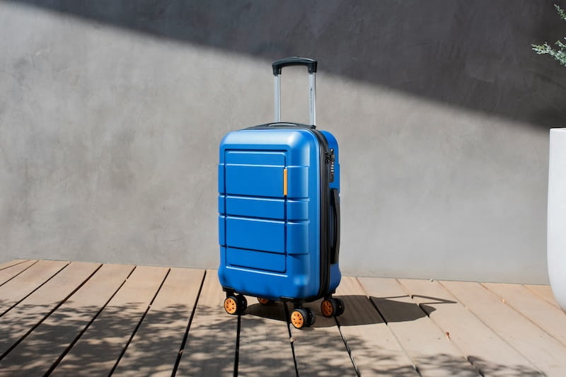 Maleta azul de viagem
