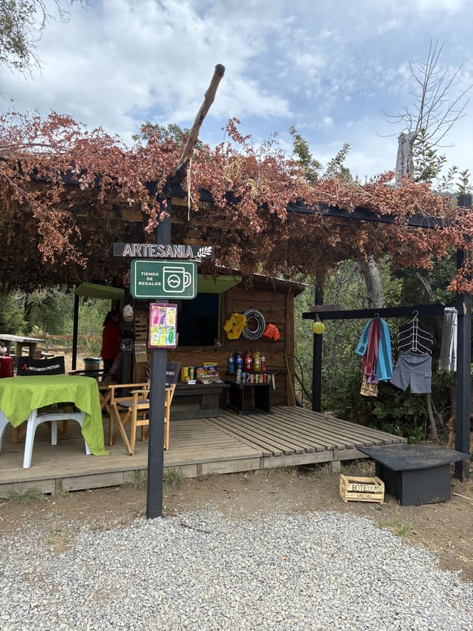 Verão em Nevados de Chillán: Um roteiro pelas águas cristalinas de Las Trancas a Lleuques Loja De Souvenir Estacionamento Las Turbinas