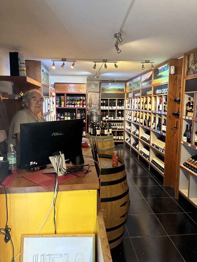 Onde comer e encontrar bons vinhos no Valle Las Trancas: Um roteiro gastronômico pela Plaza Olivas IMG 1389