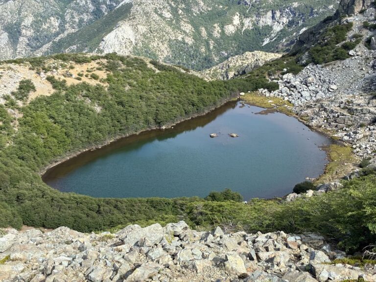 laguna-huemul-valle-las-trancas
